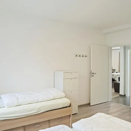 Spacious Holiday In With Skiing Nearby בית נופש *