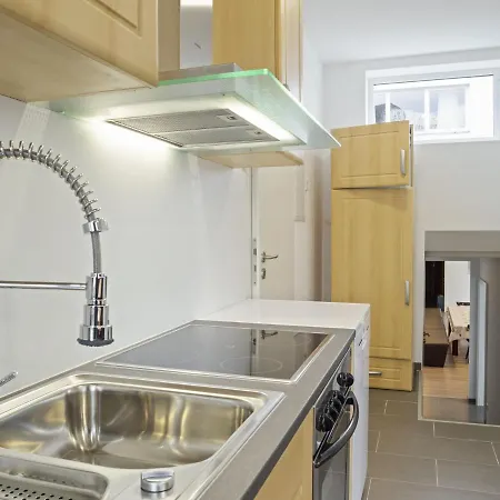 Spacious Holiday In With Skiing Nearby *