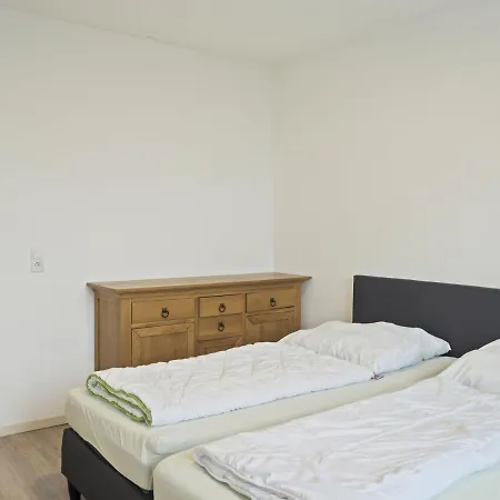 Spacious Holiday In With Skiing Nearby ווינטרברג