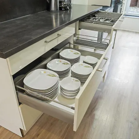 Spacious Holiday In With Skiing Nearby בית נופש *